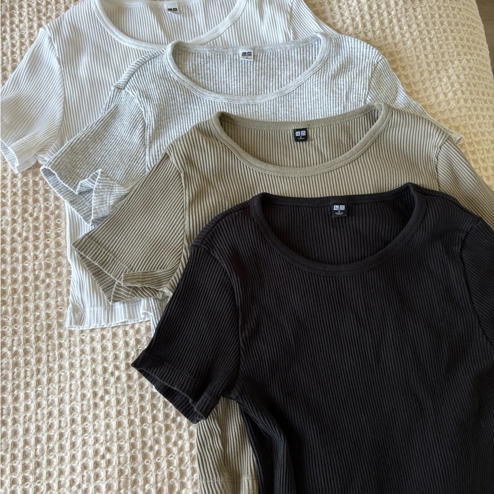 Uniqlo Ribbed Fitted Tees (bundle of 4)